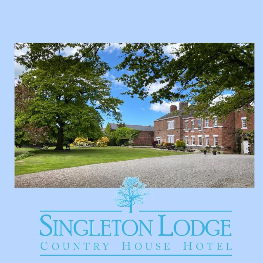 Singleton Lodge Country House Hotel Poulton-le-Fylde Exterior photo